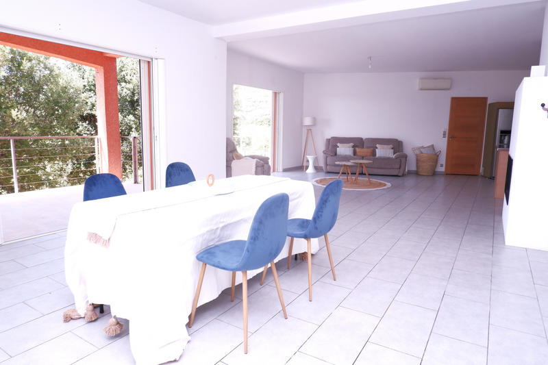 Maison - 145 m² - 5 pièces