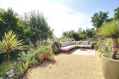 Maison - 103 m² - 4 pièces