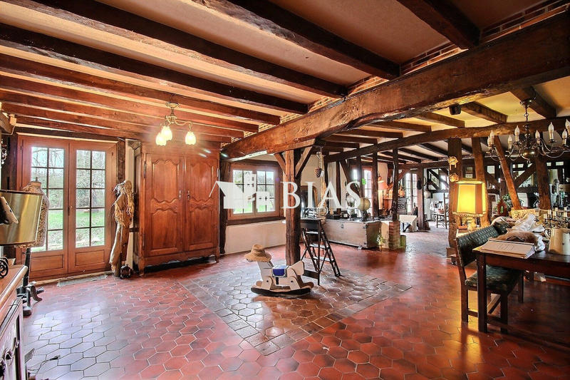 Maison ancienne - 264 m² - 11 pièces