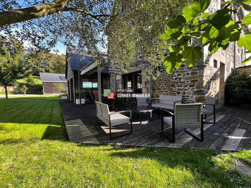 Maison - 181 m² - 6 pièces