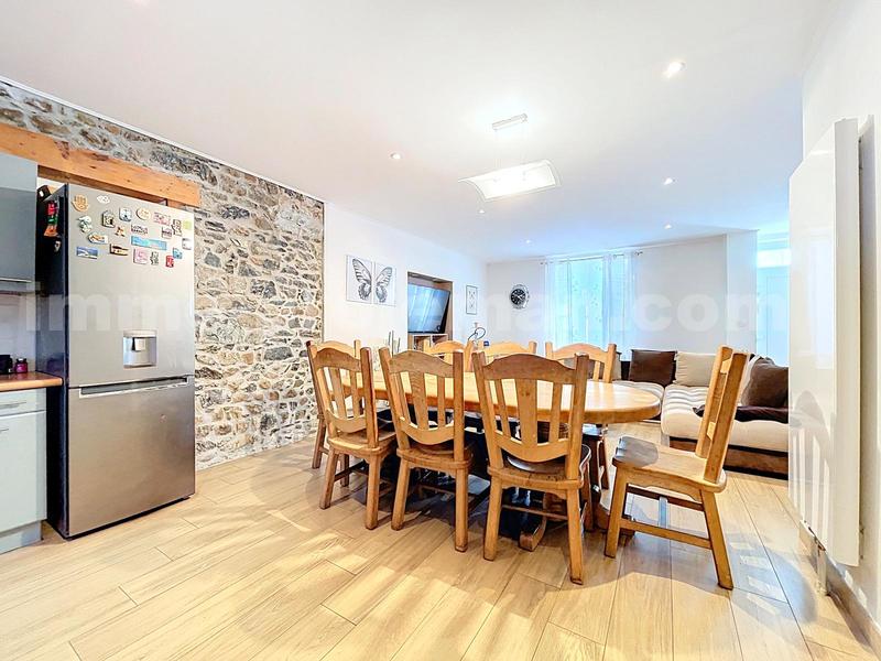 Maison - 145 m² - 5 pièces