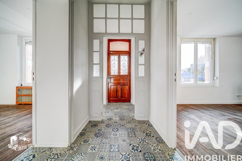 Maison - 201 m² - 7 pièces