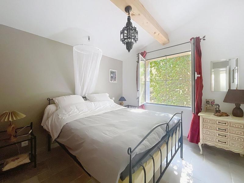 Villa - 253 m² - 8 pièces