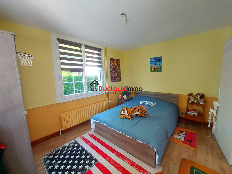 Maison - 250 m² - 11 pièces