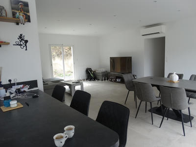 Villa - 150 m² - 4 pièces