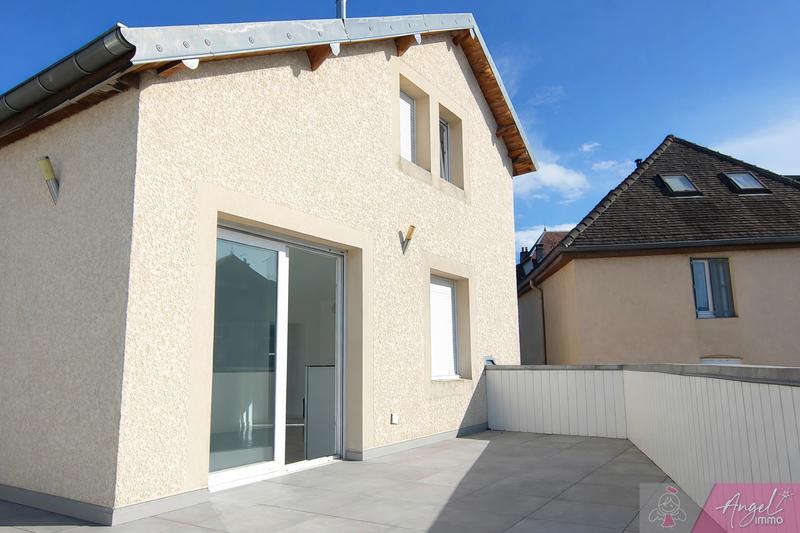 Appartement - 145 m² - 6 pièces