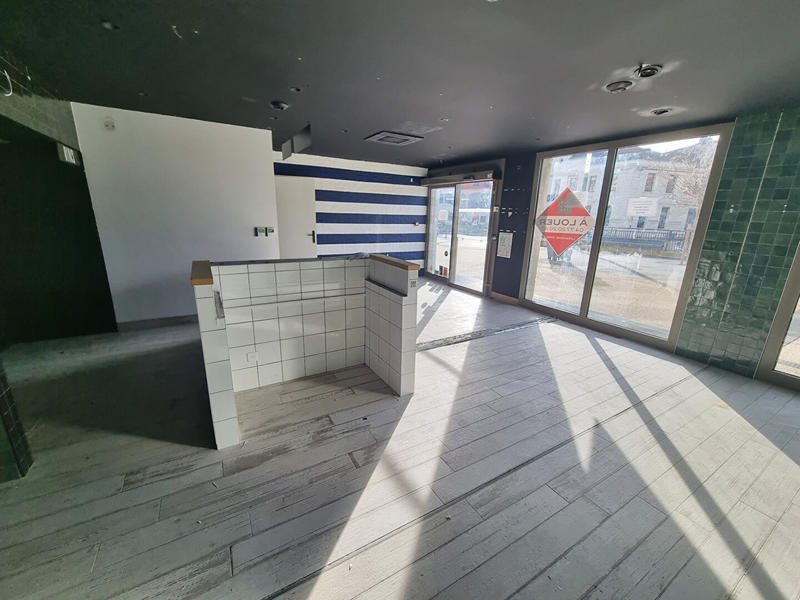 Local commercial - 87 m²