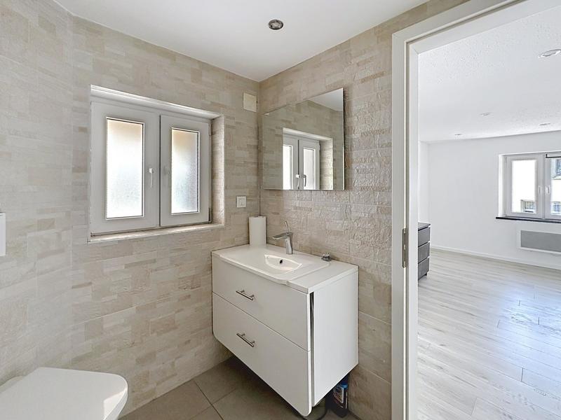 Maison - 217 m² - 7 pièces