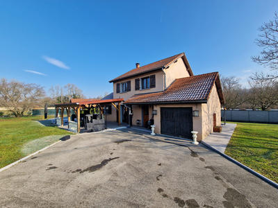 Villa - 100 m² - 4 pièces