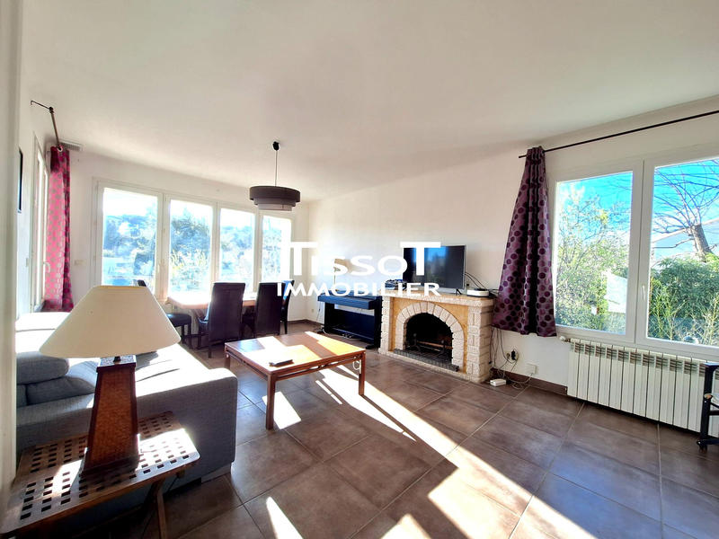 Maison - 265 m² - 6 pièces