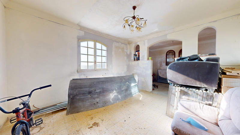 Maison - 420 m² - 19 pièces