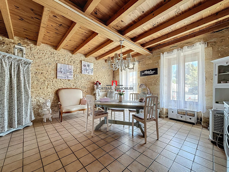 Maison - 160 m² - 7 pièces