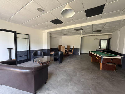 Maison - 402 m² - 9 pièces