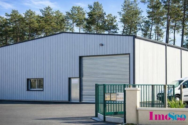 Local d'activité / Entrepôt - 150 m²