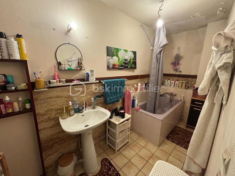 Appartement - 82 m² - 3 pièces