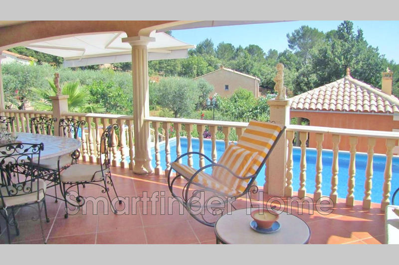 Maison - 272 m² - 8 pièces