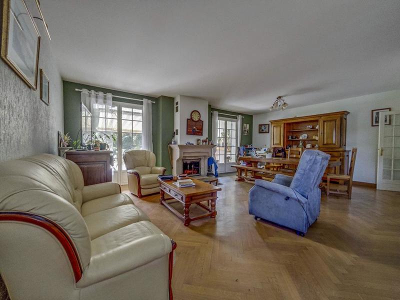 Maison - 145 m² - 5 pièces