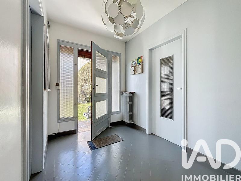 Maison - 182 m² - 7 pièces