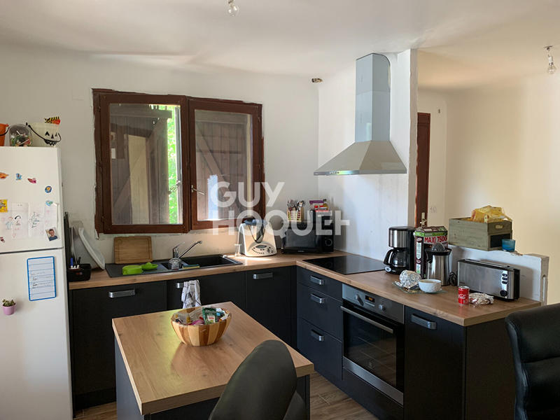 Maison - 96 m² - 5 pièces