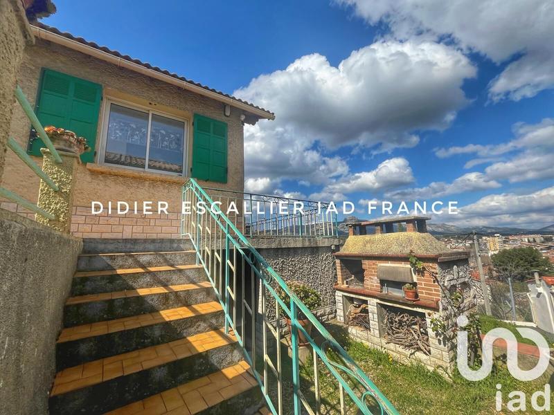 Maison - 84 m² - 4 pièces