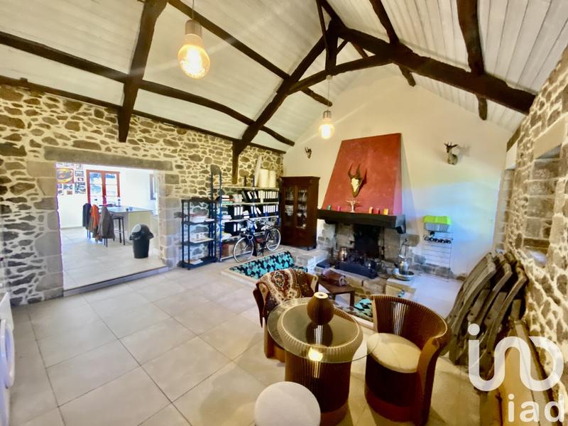 Maison - 301 m² - 11 pièces