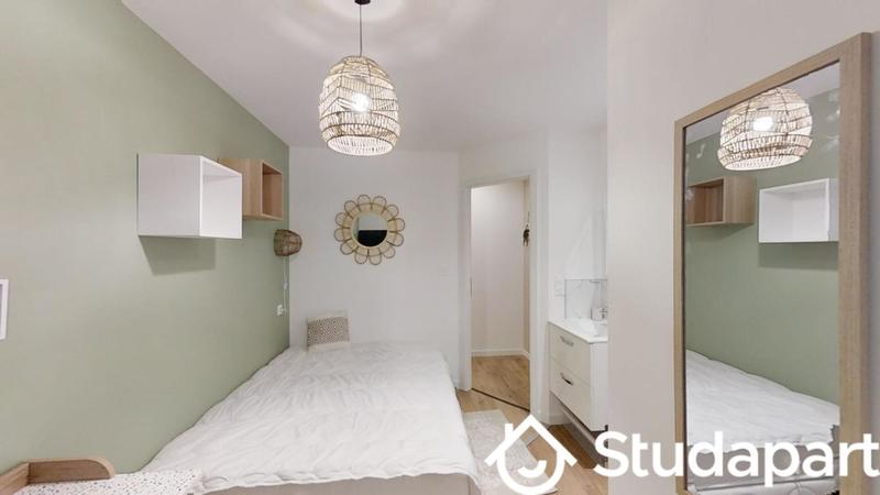 Chambre - 10 m² - 1 pièce