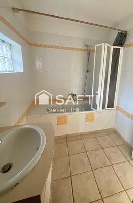 Maison - 410 m² - 8 pièces