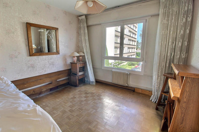 Appartement - 80 m² - 4 pièces