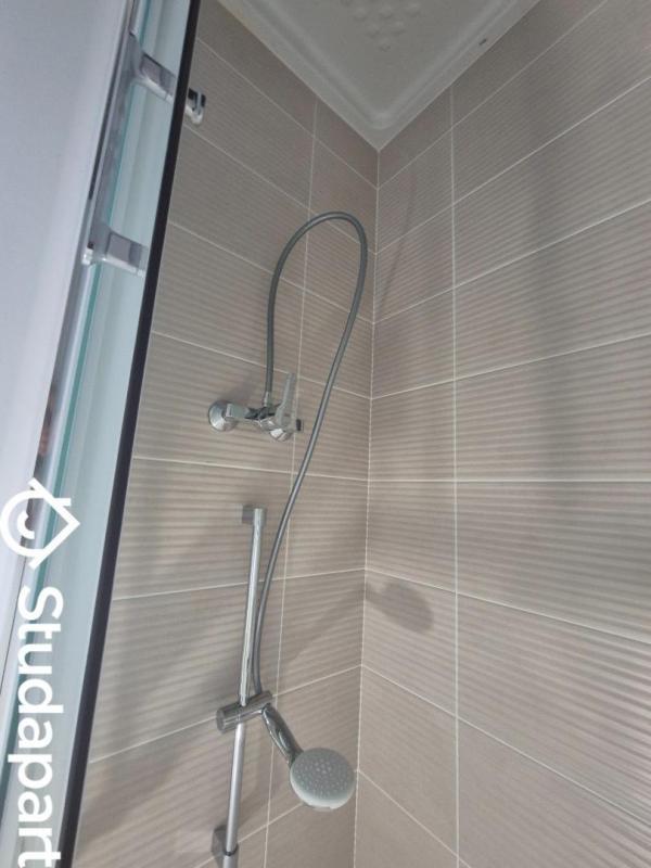 Chambre - 15 m² - 1 pièce