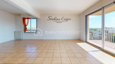 Appartement - 95 m² - 4 pièces