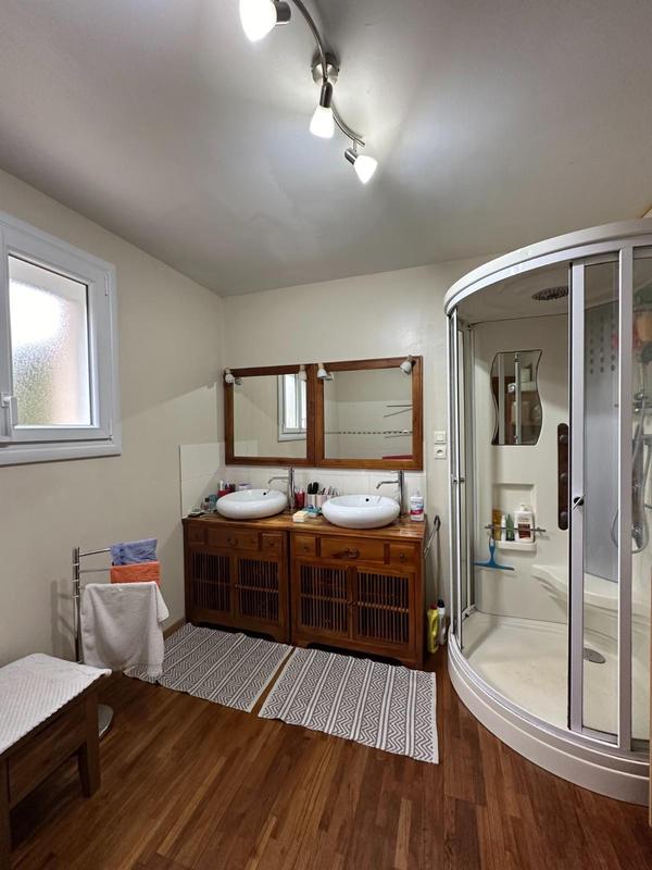 Maison - 144 m² - 8 pièces