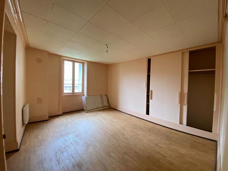 Maison - 300 m² - 15 pièces