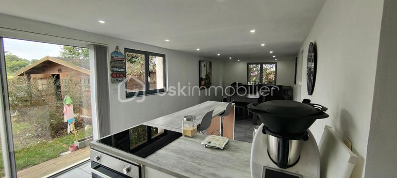 Maison traditionnelle - 128 m² - 6 pièces