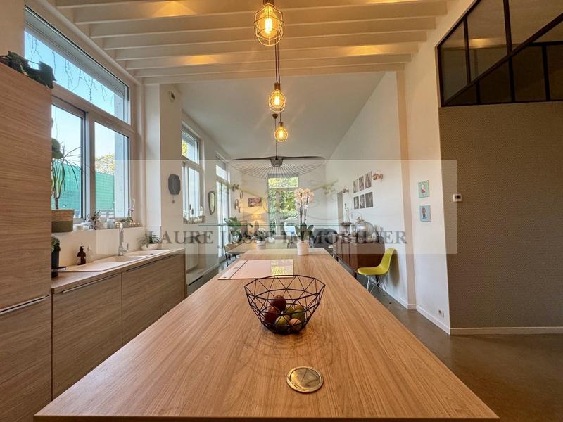 Appartement - 100 m² - 5 pièces