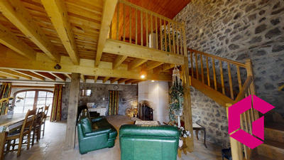 Maison - 180 m² - 7 pièces