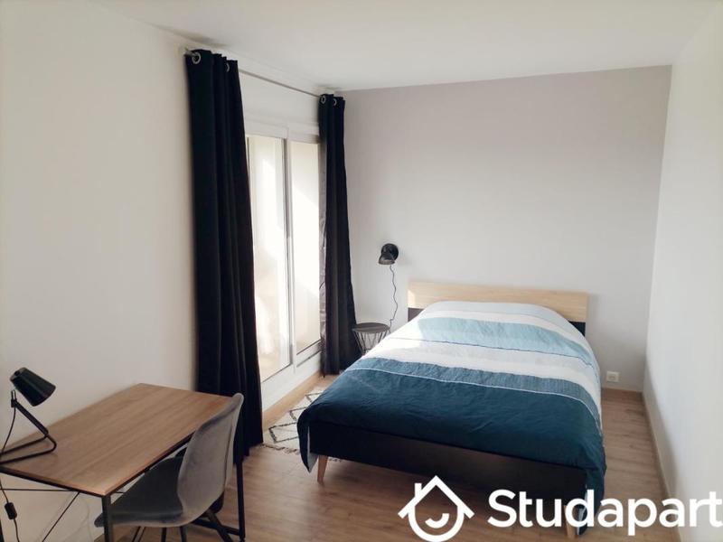 Chambre - 10 m² - 1 pièce