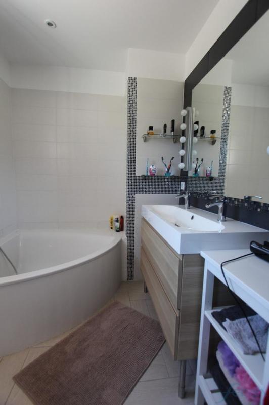 Villa - 240 m² - 9 pièces