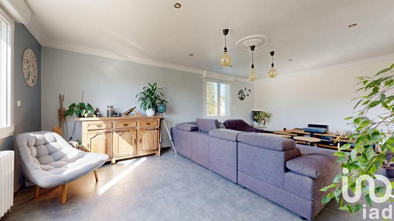 Maison - 213 m² - 9 pièces