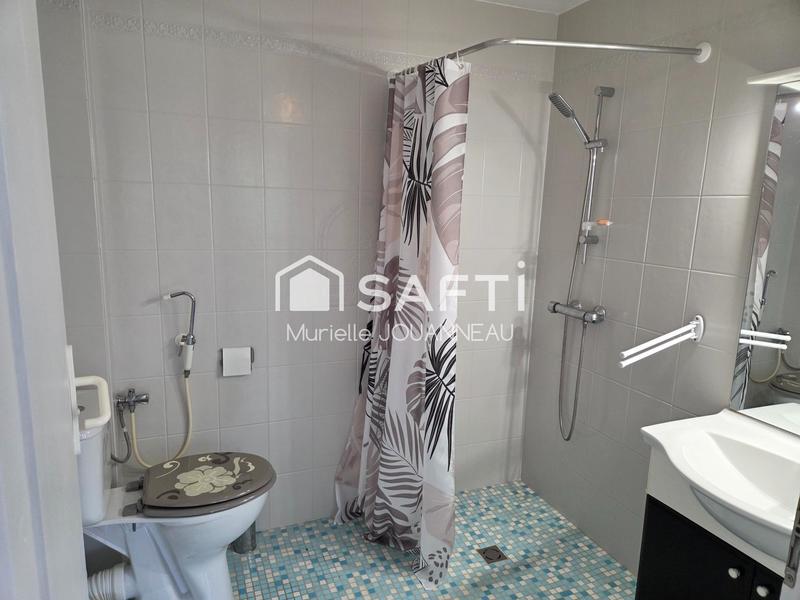 Maison - 400 m² - 16 pièces