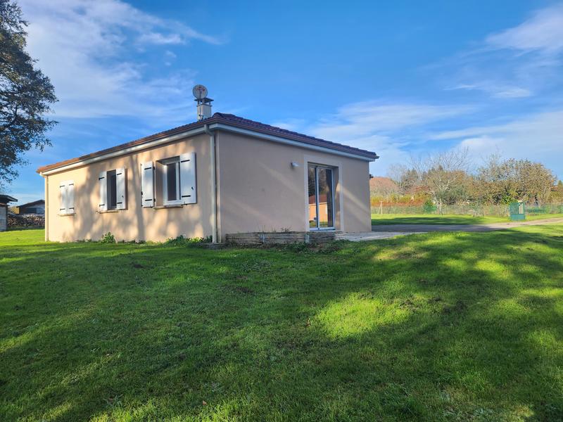 Maison - 90 m² - 5 pièces