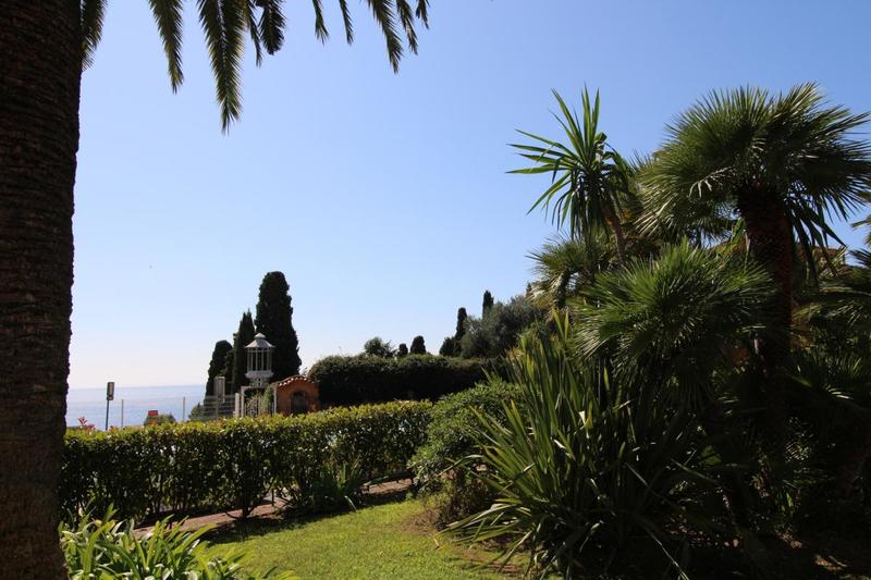 Appartement - 98 m² - 4 pièces