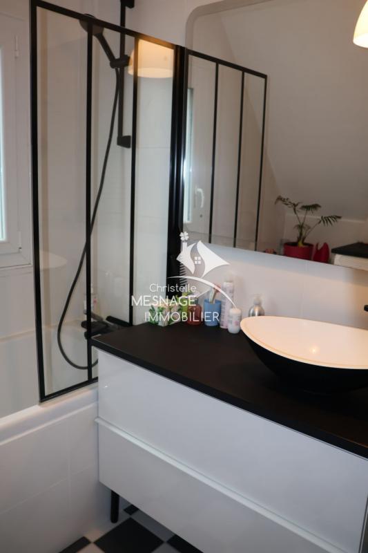 Maison traditionnelle - 165 m² - 6 pièces