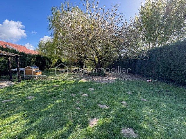 Terrain constructible - 727 m²