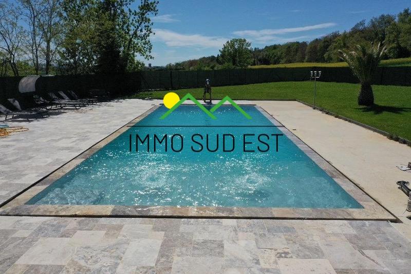 Villa - 340 m² - 7 pièces