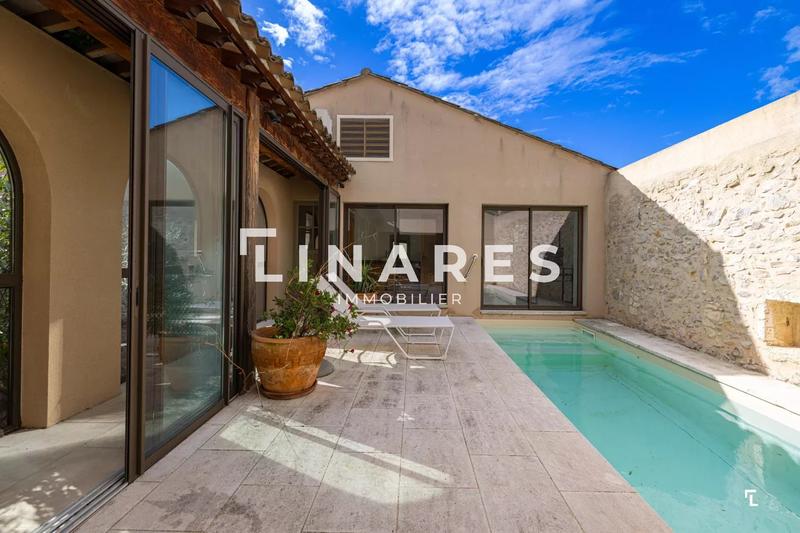 Maison - 210 m² - 5 pièces