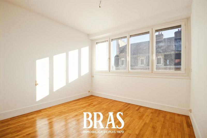 Appartement - 80 m² - 3 pièces