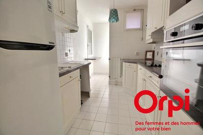 Appartement - 85 m² - 4 pièces