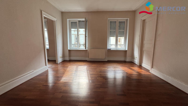 Appartement - 87 m² - 4 pièces