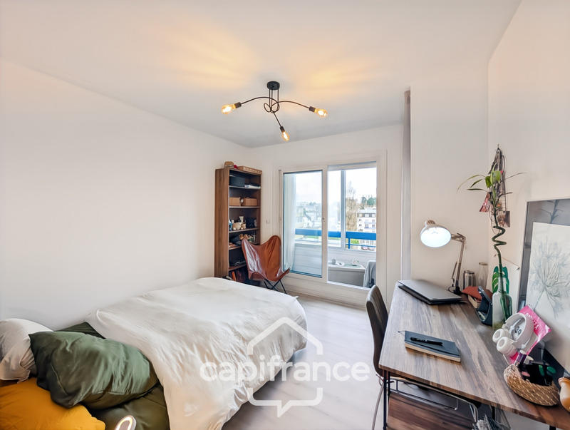 Appartement - 80 m² - 5 pièces