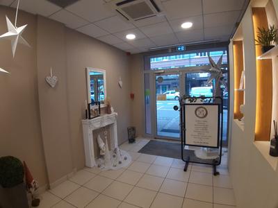 Local commercial - 229 m² - 6 pièces